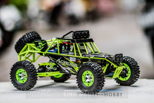 M2428 XE ĐUA ĐỊA HÌNH ROCK CRAWLER - 1/12 - 4WD - 2.4G - 50Km/h.