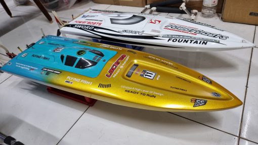 Hàng Cũ: Tàu đua DT Racing 85cm mono composite brushless RTR